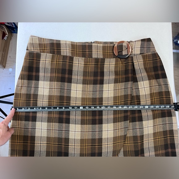 Cato Women’s Brown Plaid Skirt. Size 26/28W - Picture 10 of 14